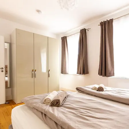 Mainviertelhof * Würzburg